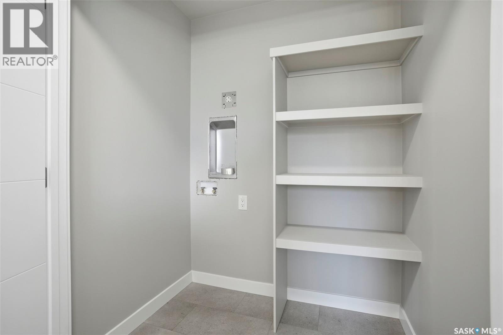 815 Brighton Boulevard, Saskatoon, SK - Indoor With Storage
