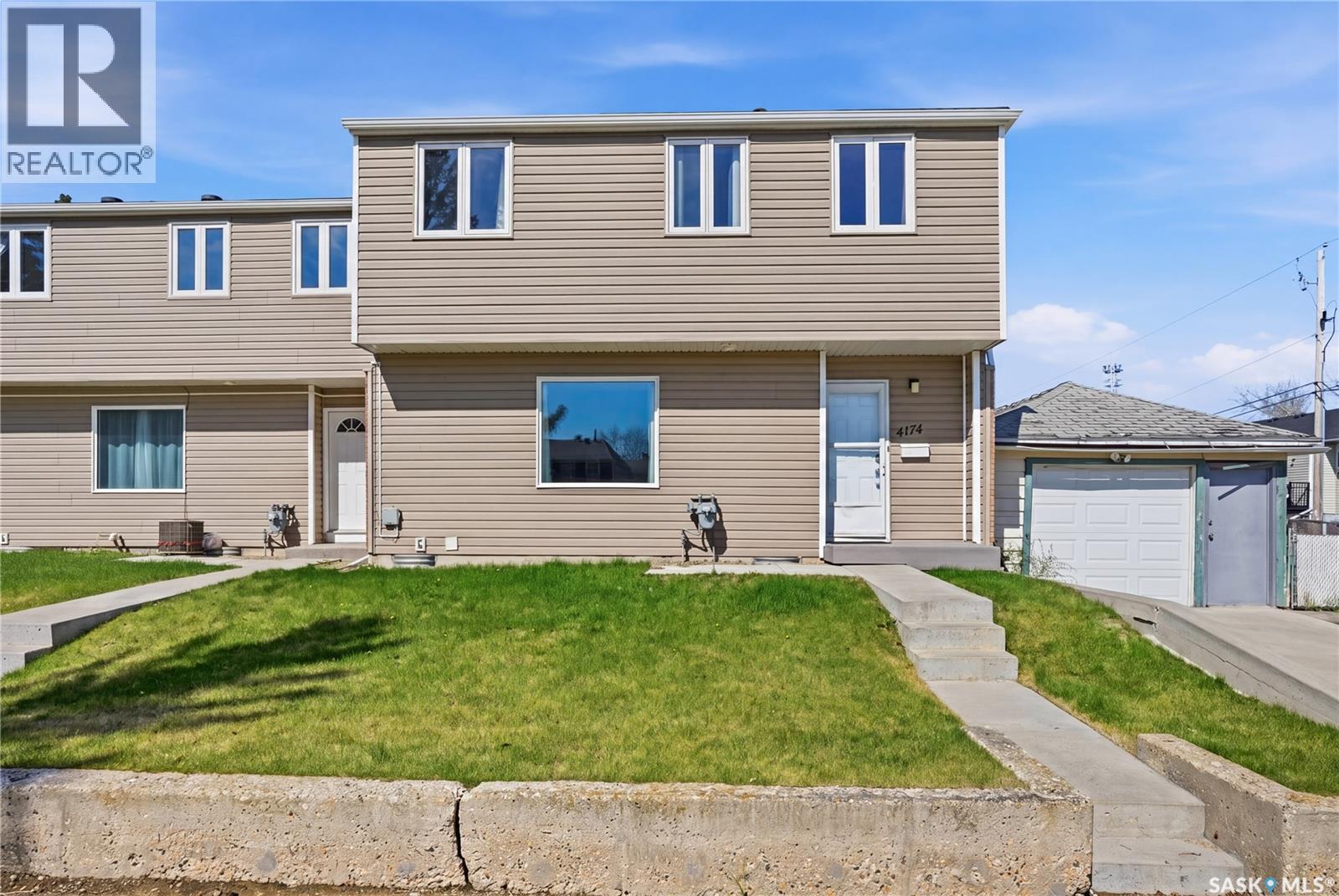 4174 Castle Road, Regina, SK - Outdoor