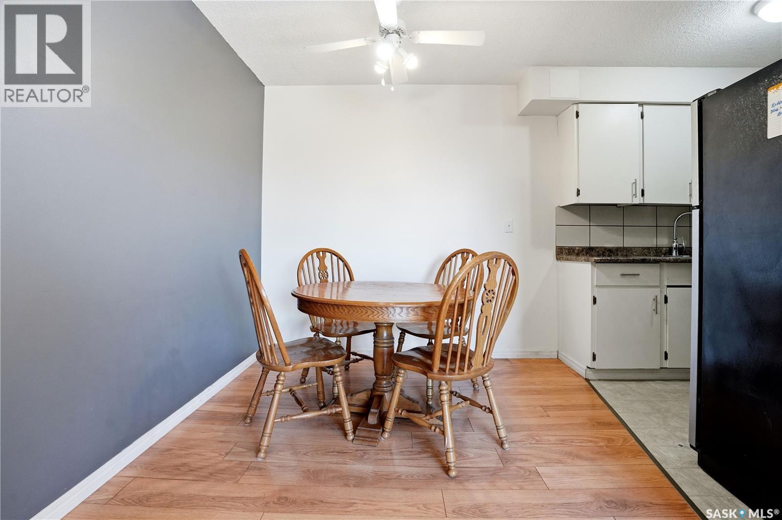 4174 Castle Road, Regina, SK - Indoor Photo Showing Dining Room