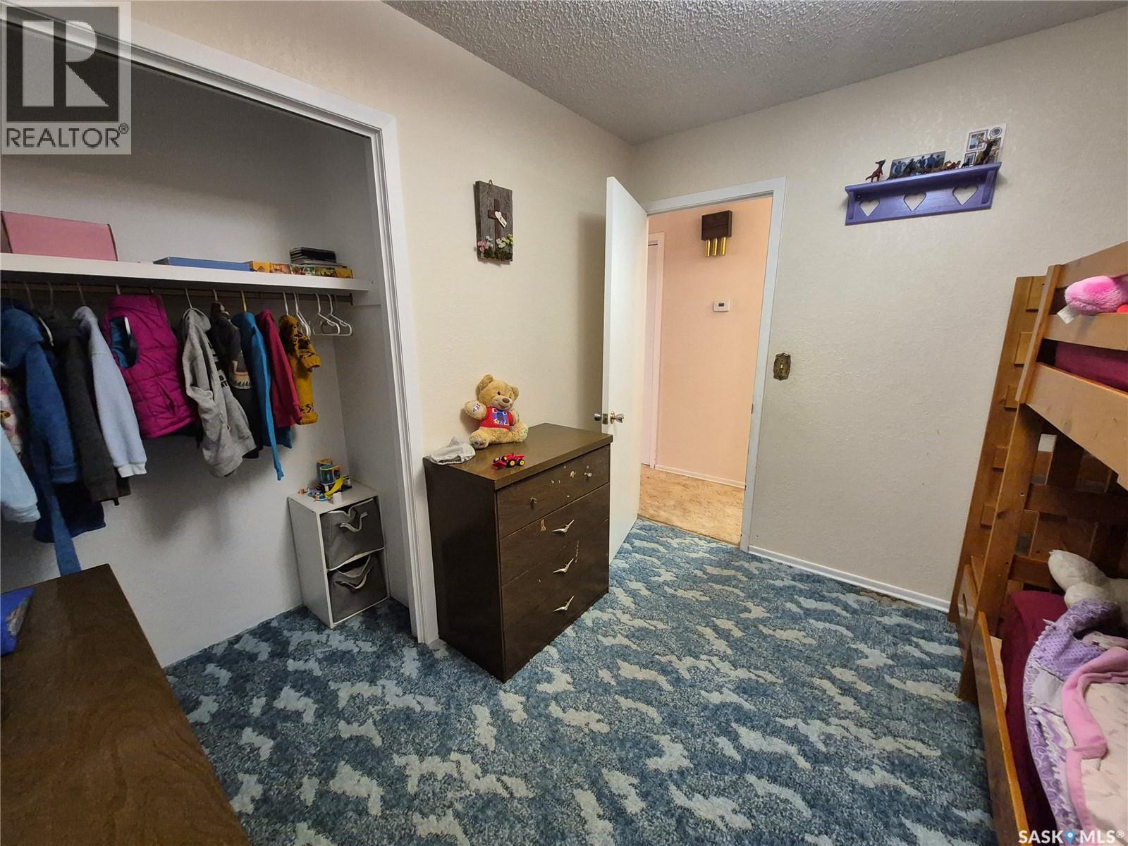 10 Yandeau Crescent, Radville, SK - Indoor