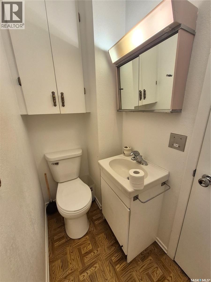 10 Yandeau Crescent, Radville, SK - Indoor Photo Showing Bathroom