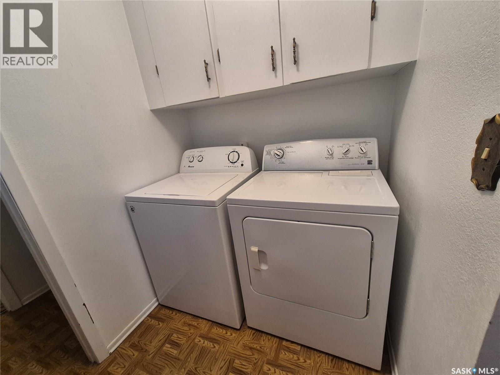 10 Yandeau Crescent, Radville, SK - Indoor Photo Showing Laundry Room