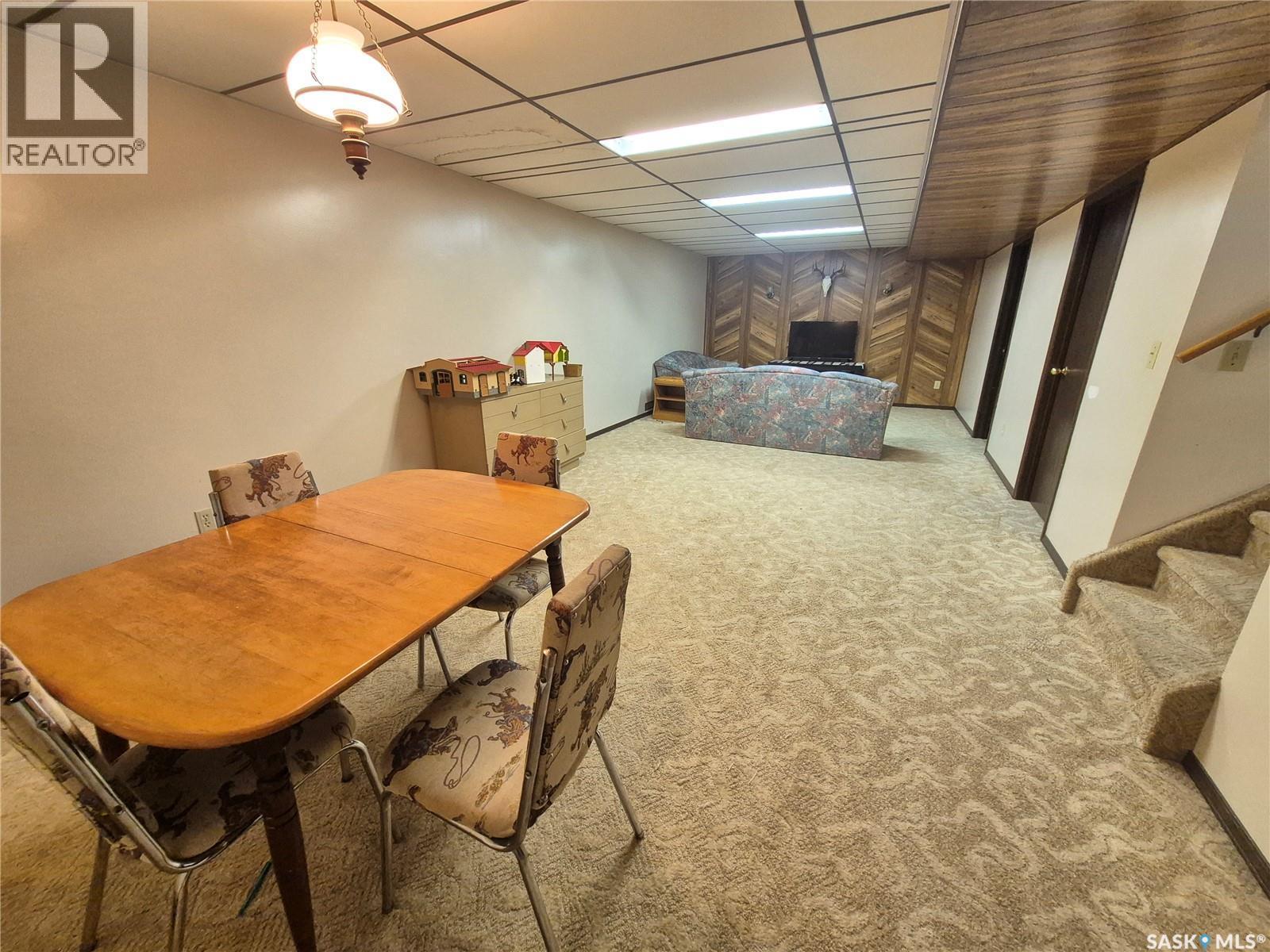 10 Yandeau Crescent, Radville, SK - Indoor