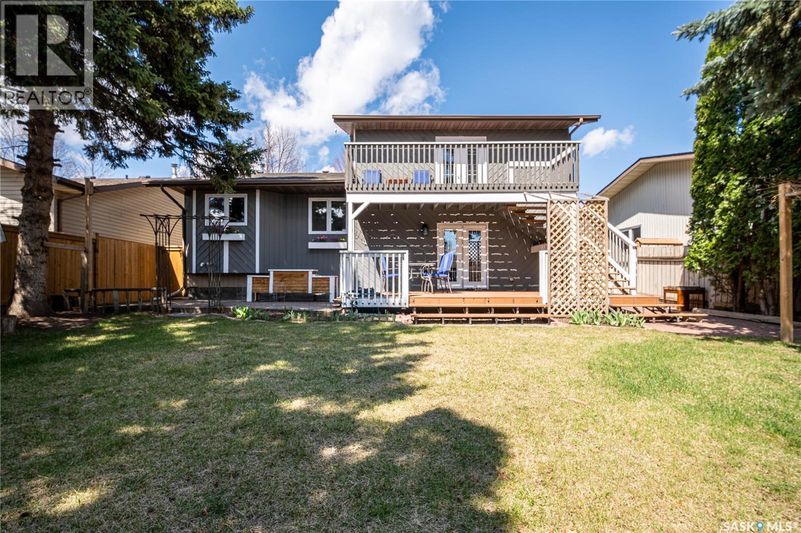 435 Christopher Road, Saskatoon, SK - Outdoor With Balcony With Deck Patio Veranda