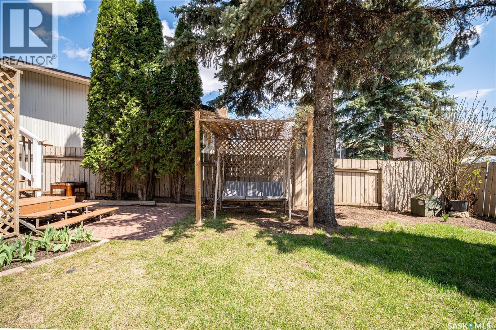 435 Christopher Road, Saskatoon, SK - Outdoor