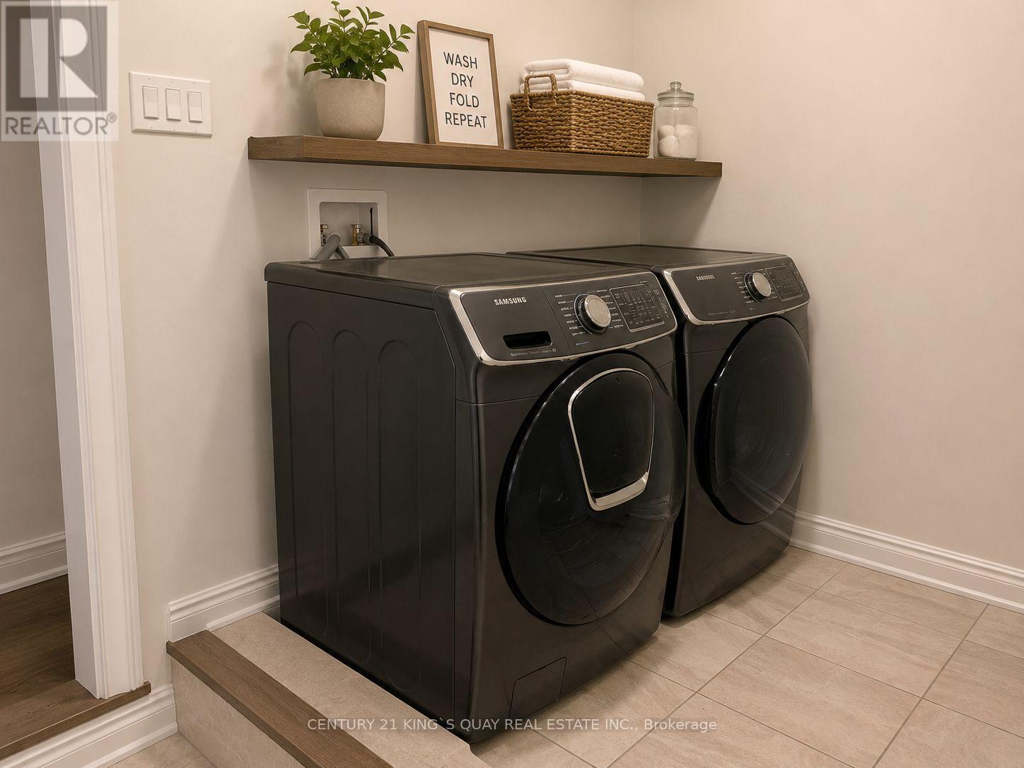 64 Cornell Centre Boulevard, Markham, ON - Indoor Photo Showing Laundry Room