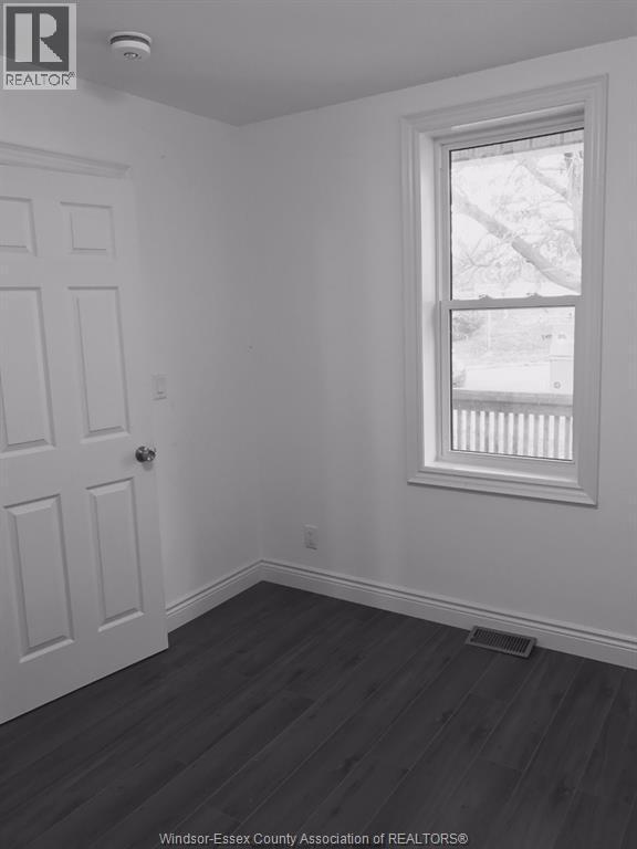953 Henry Ford, Windsor, ON - Indoor Photo Showing Other Room
