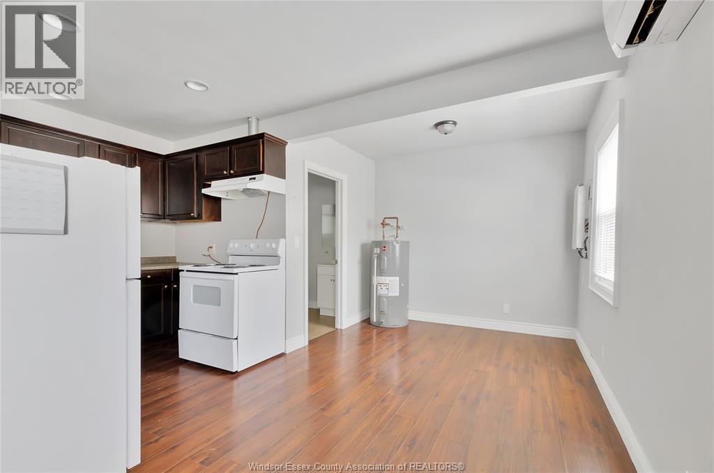 953 Henry Ford, Windsor, ON - Indoor Photo Showing Kitchen