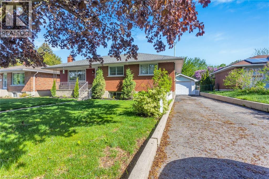 240 Elliott Street, Cambridge, ON - Outdoor