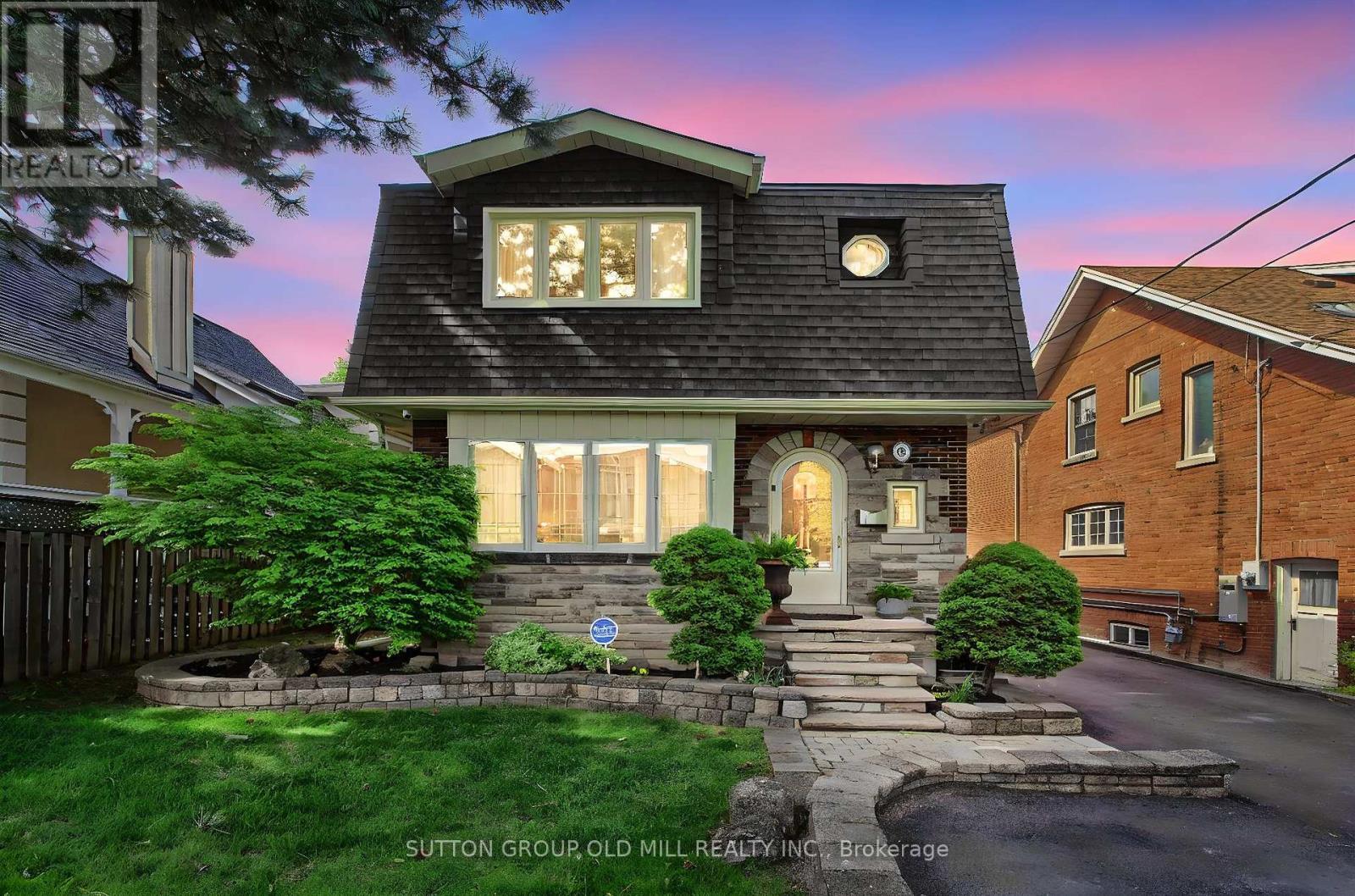 8 Lockheed Boulevard, Toronto, ON - Outdoor