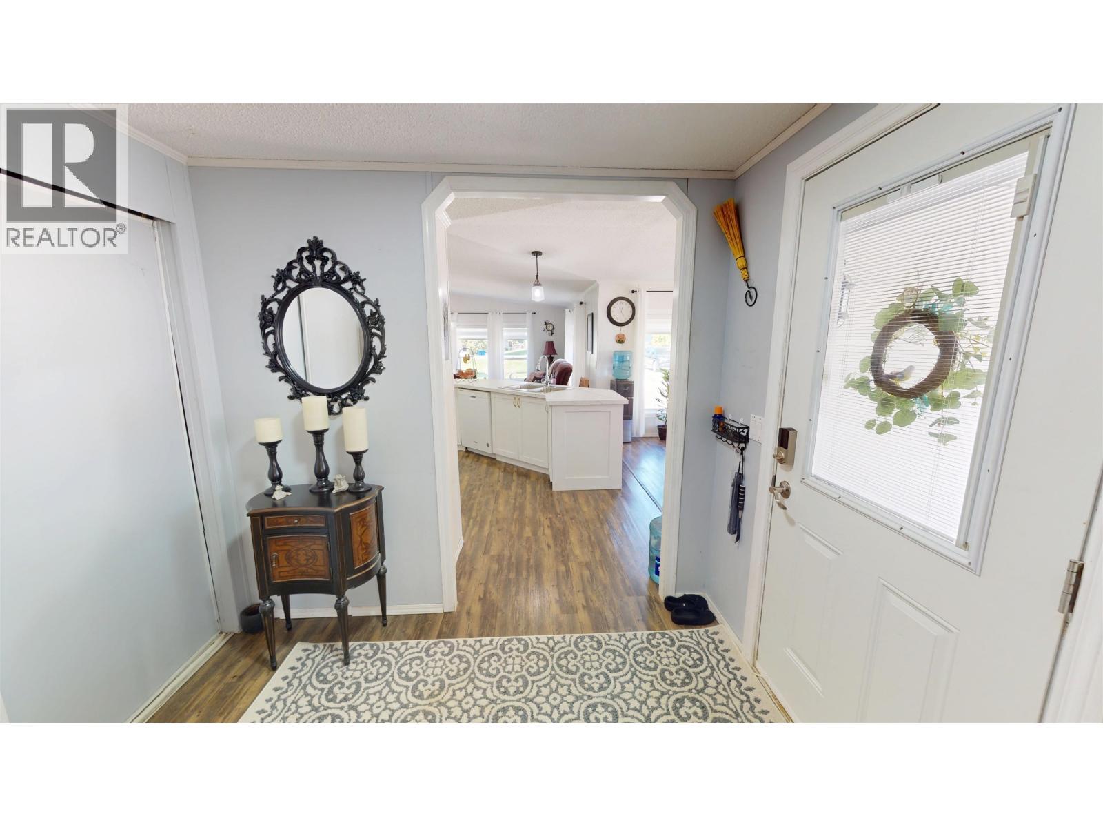 1302 Mountain Ash Road, Quesnel, BC - Indoor Photo Showing Other Room