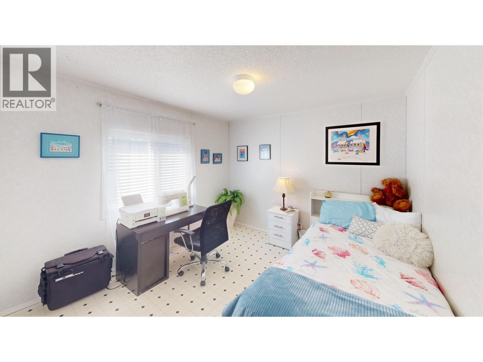 1302 Mountain Ash Road, Quesnel, BC - Indoor Photo Showing Bedroom