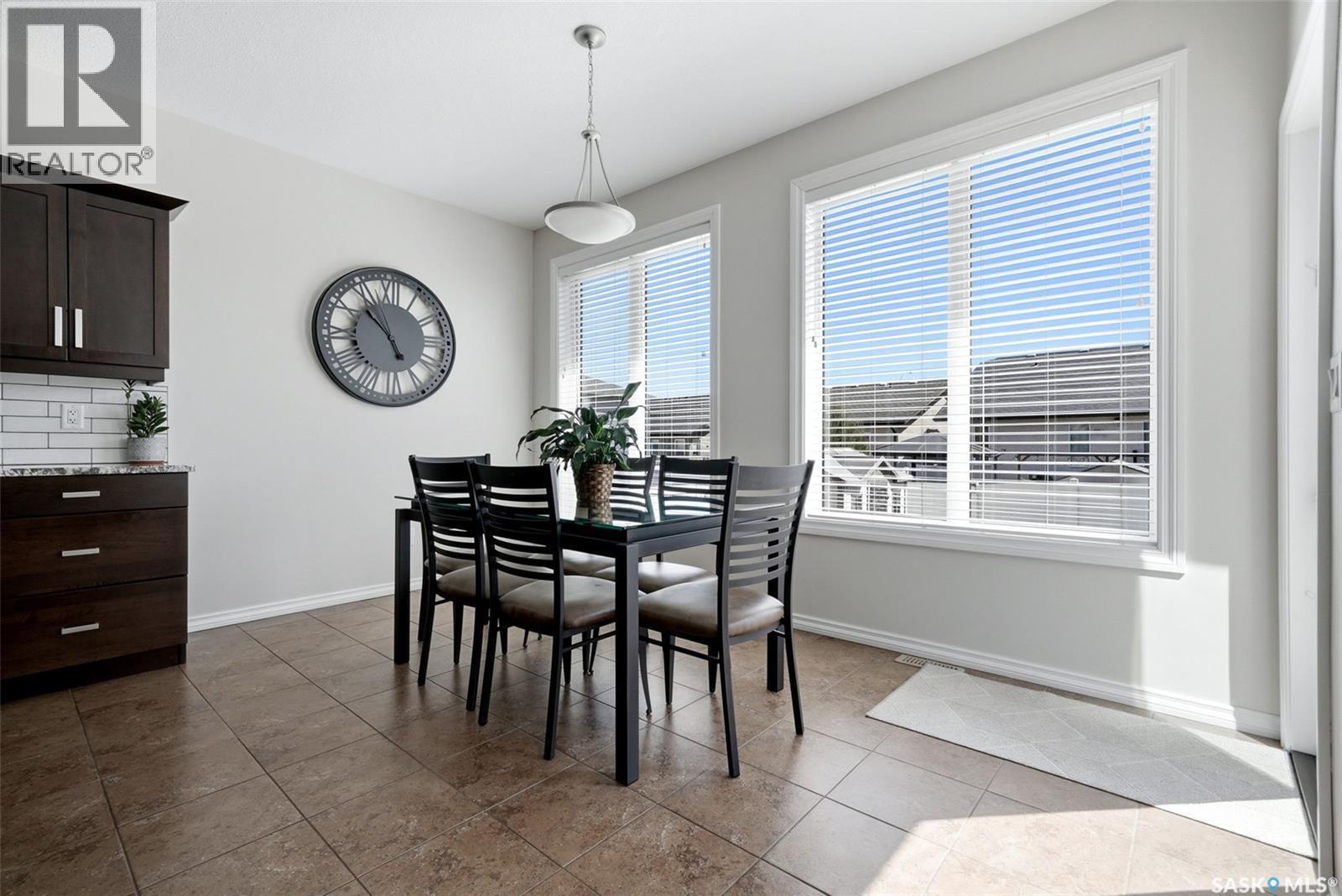 141 Oxbow Crescent, Regina, SK - Indoor Photo Showing Dining Room