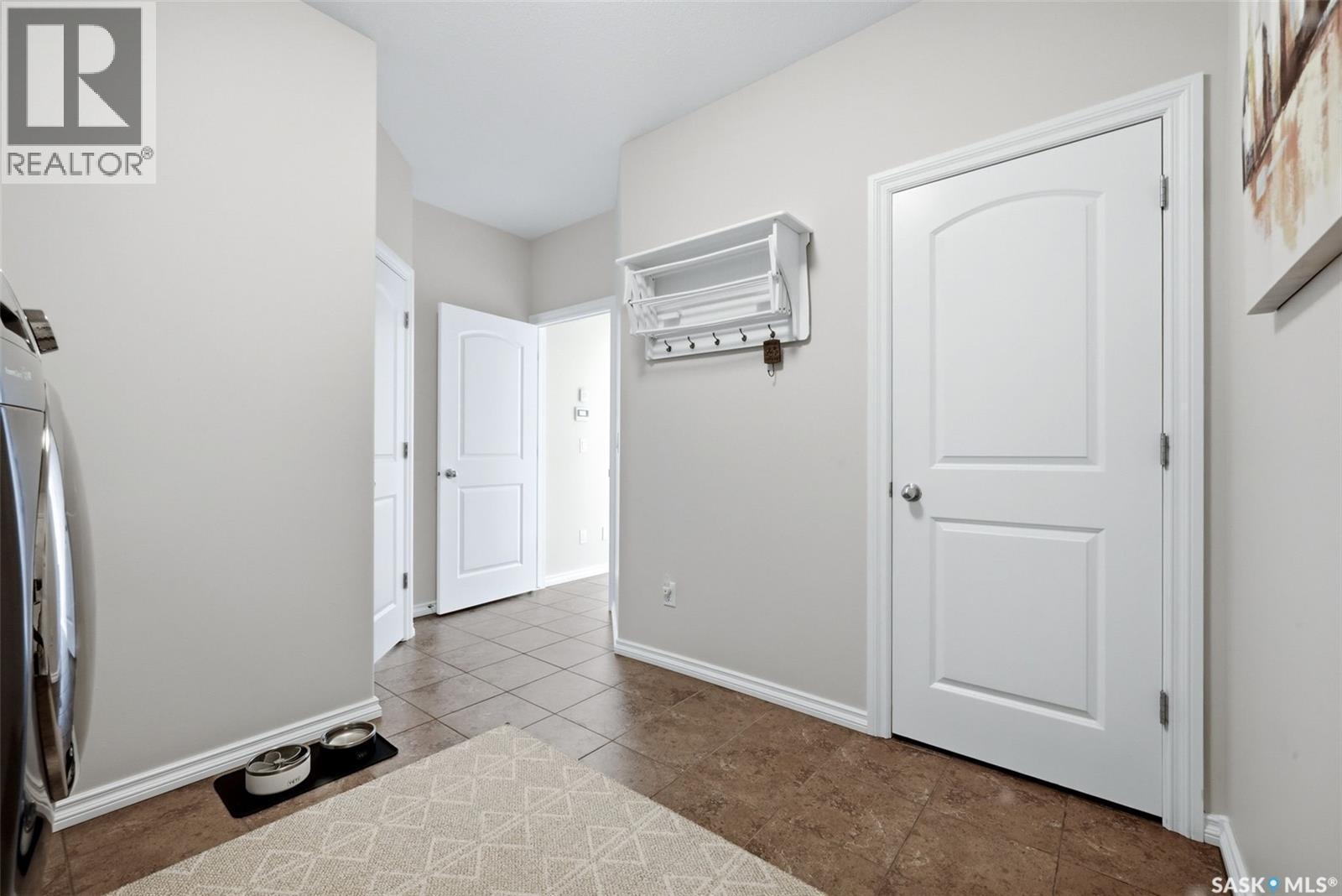141 Oxbow Crescent, Regina, SK - Indoor Photo Showing Other Room