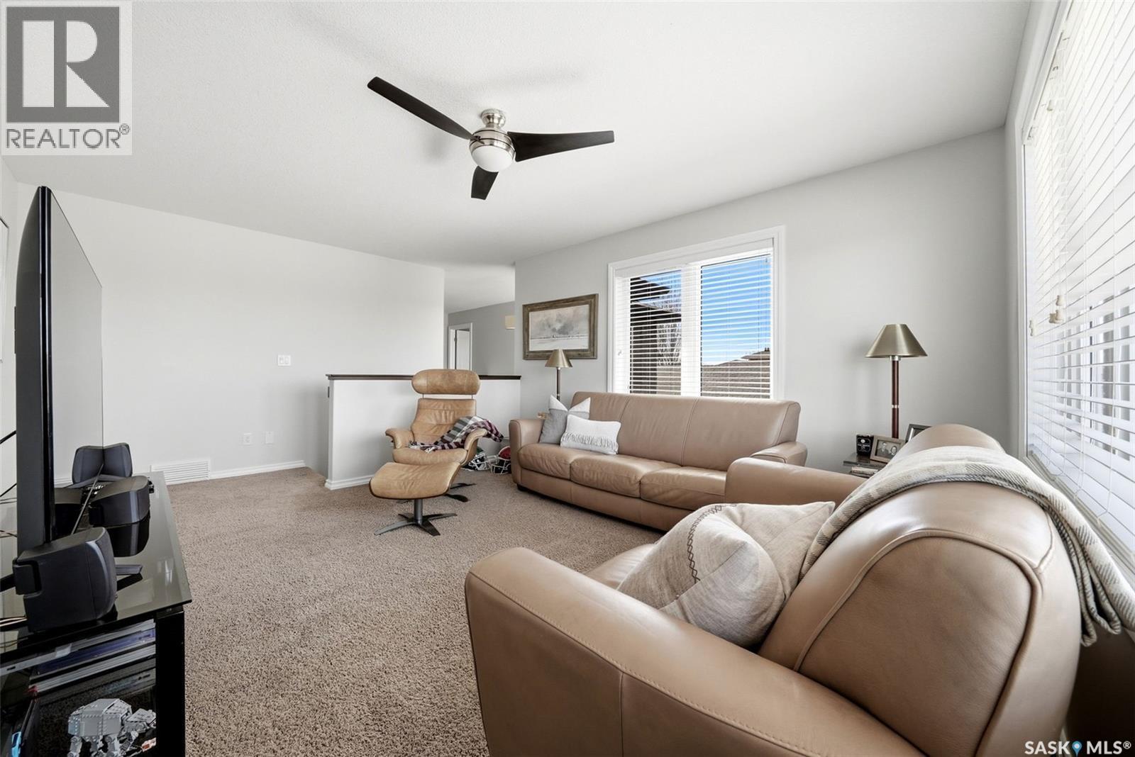 141 Oxbow Crescent, Regina, SK - Indoor Photo Showing Other Room
