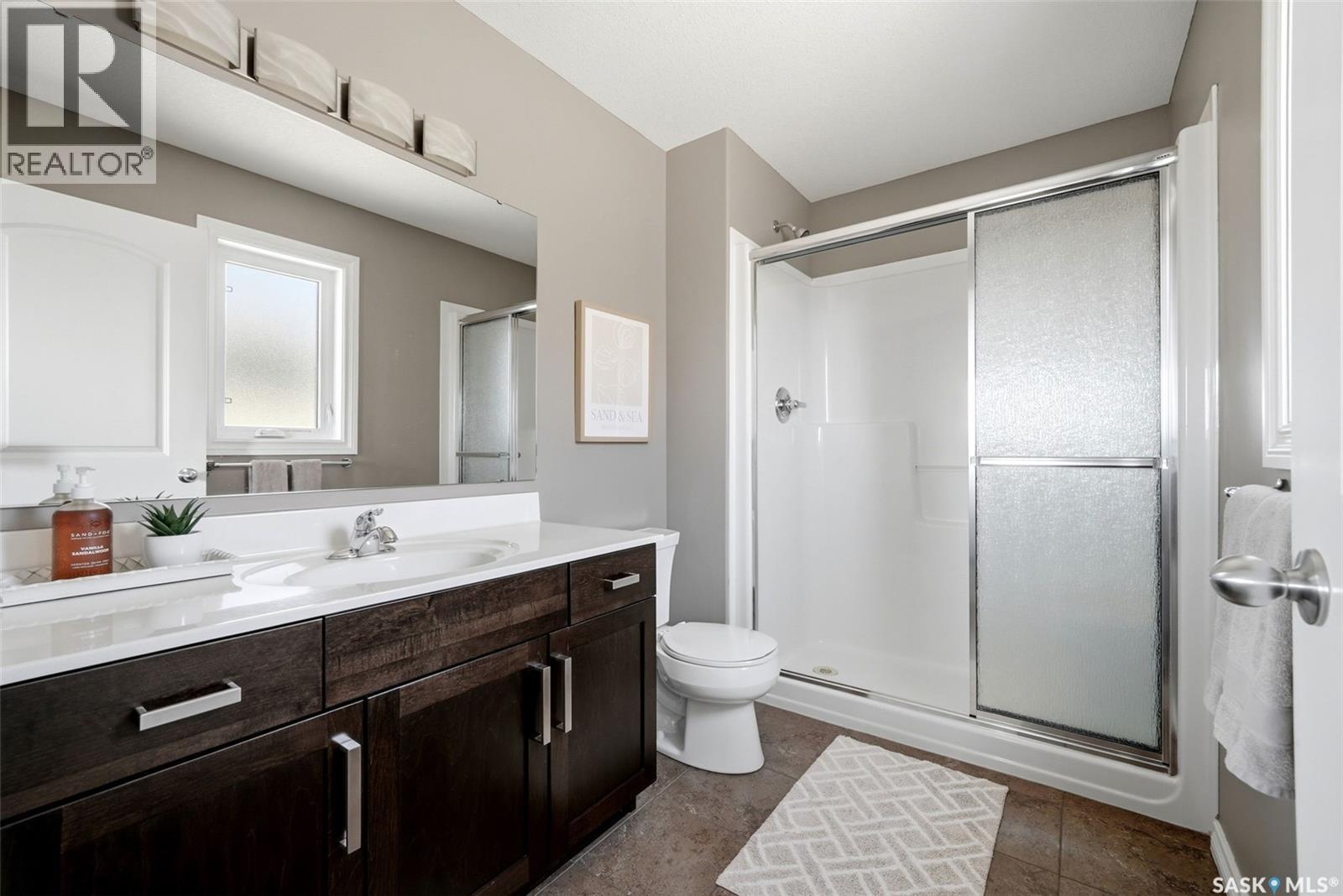 141 Oxbow Crescent, Regina, SK - Indoor Photo Showing Bathroom