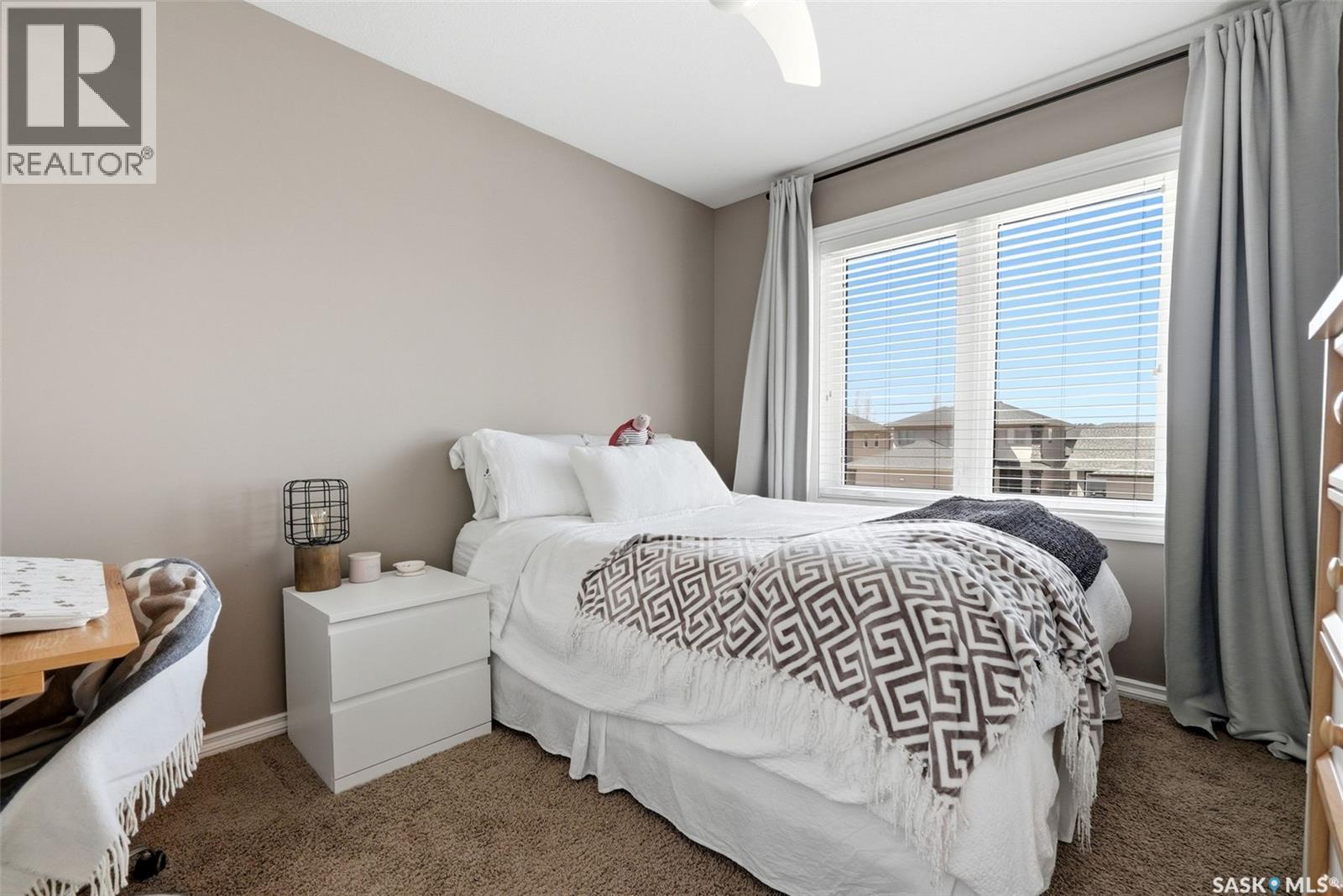 141 Oxbow Crescent, Regina, SK - Indoor Photo Showing Bedroom