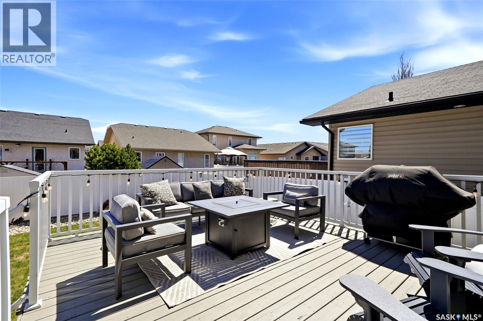 141 Oxbow Crescent, Regina, SK - Outdoor With Deck Patio Veranda With Exterior