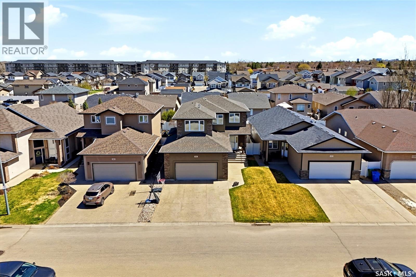 141 Oxbow Crescent, Regina, SK - Outdoor With Facade