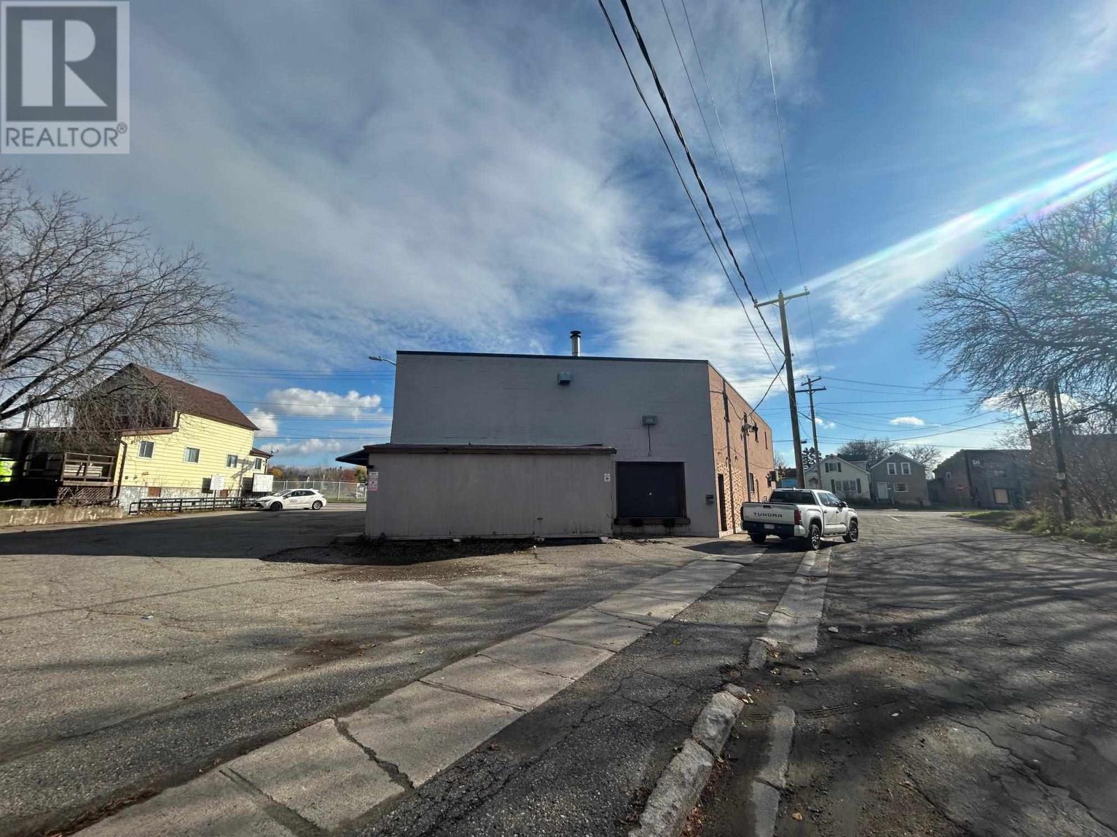 281 North St, Sault Ste. Marie, ON