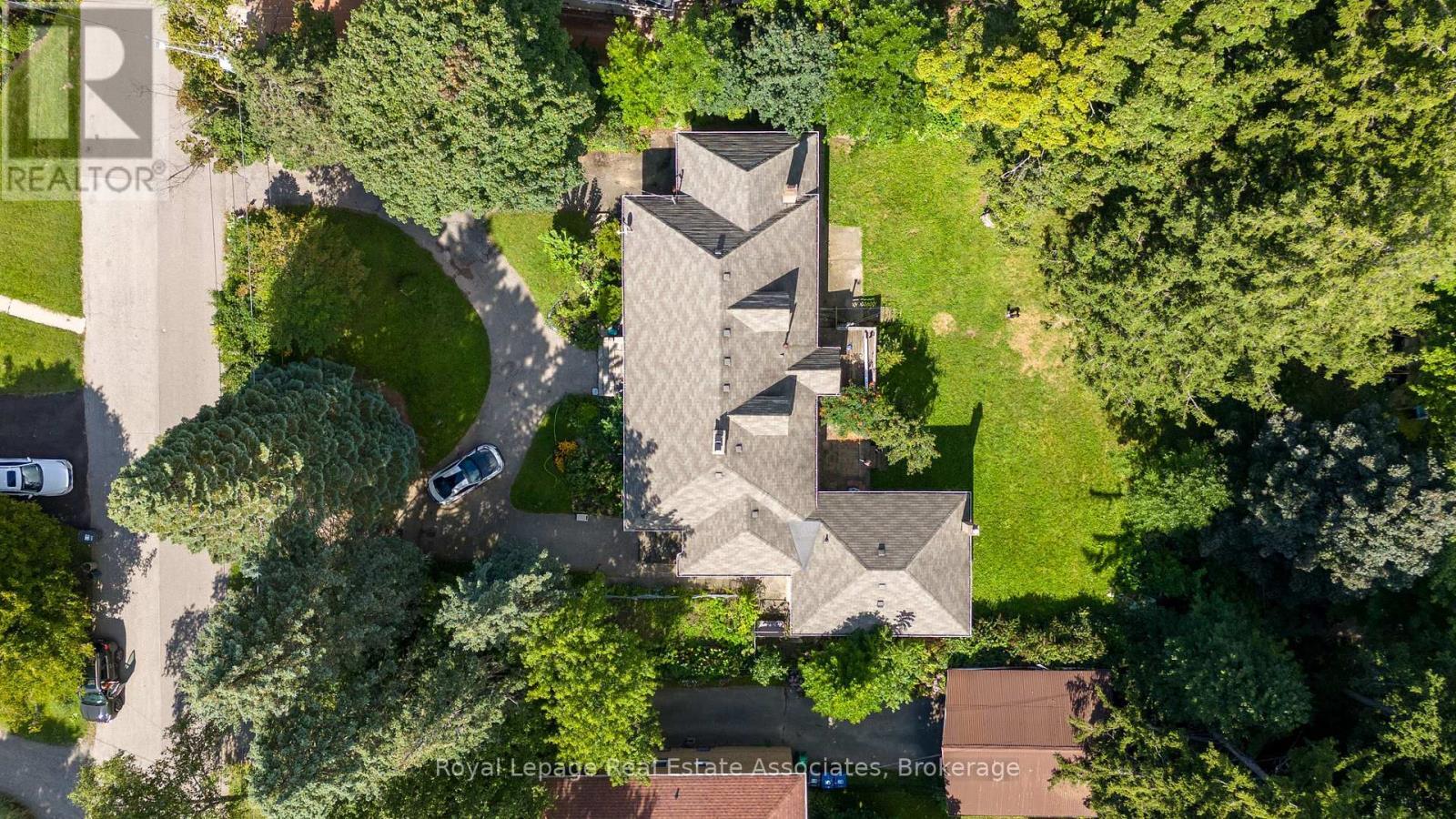 11 Ben Machree Drive, Mississauga, ON