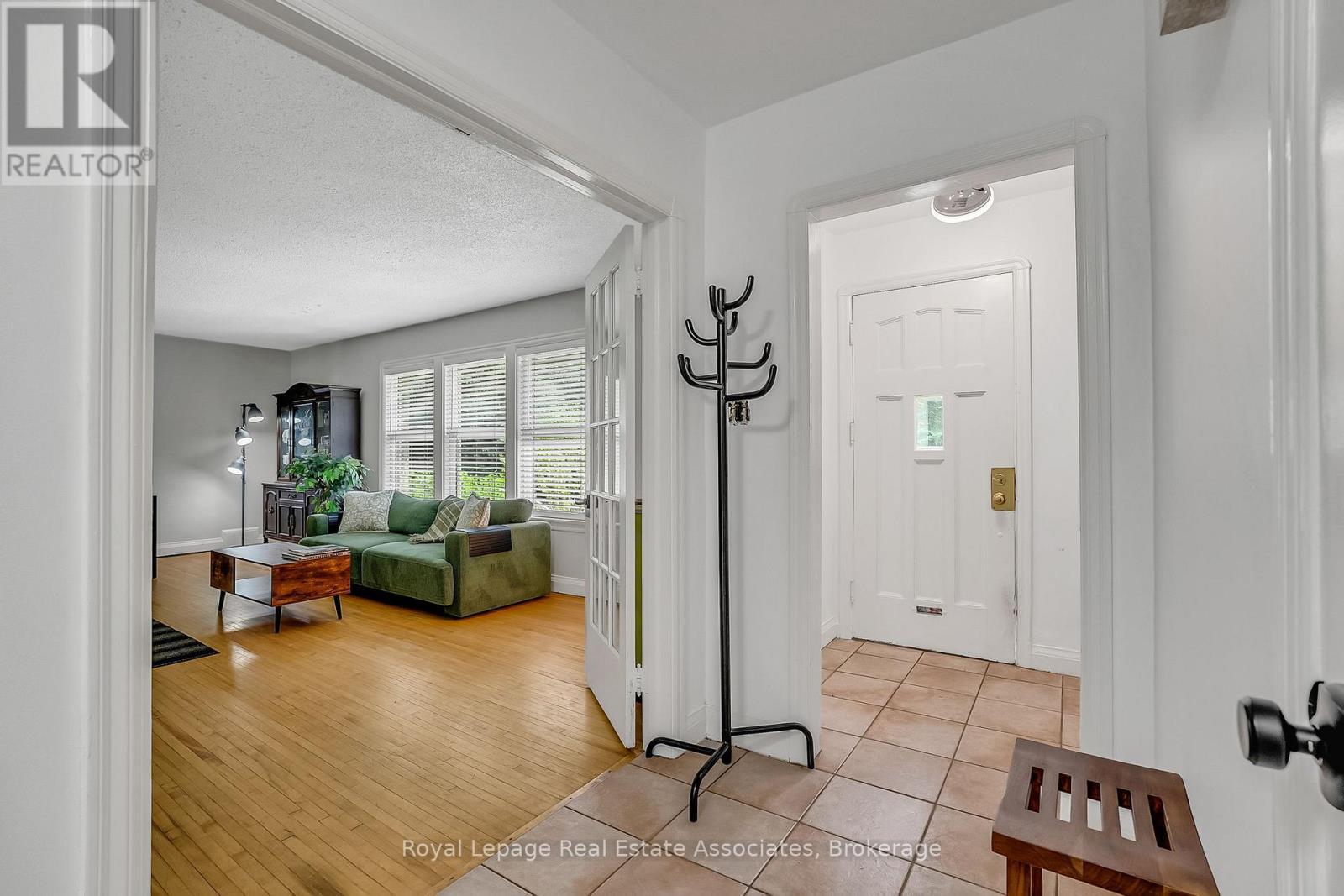 11 Ben Machree Drive, Mississauga, ON