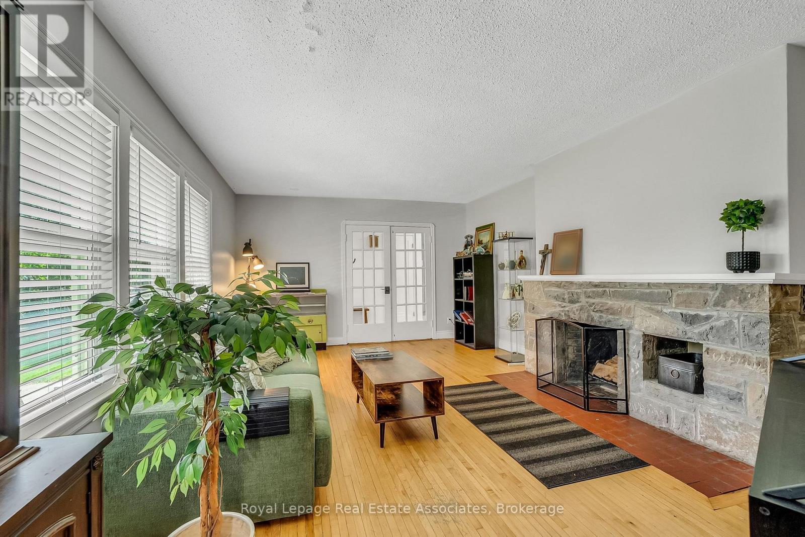 11 Ben Machree Drive, Mississauga, ON