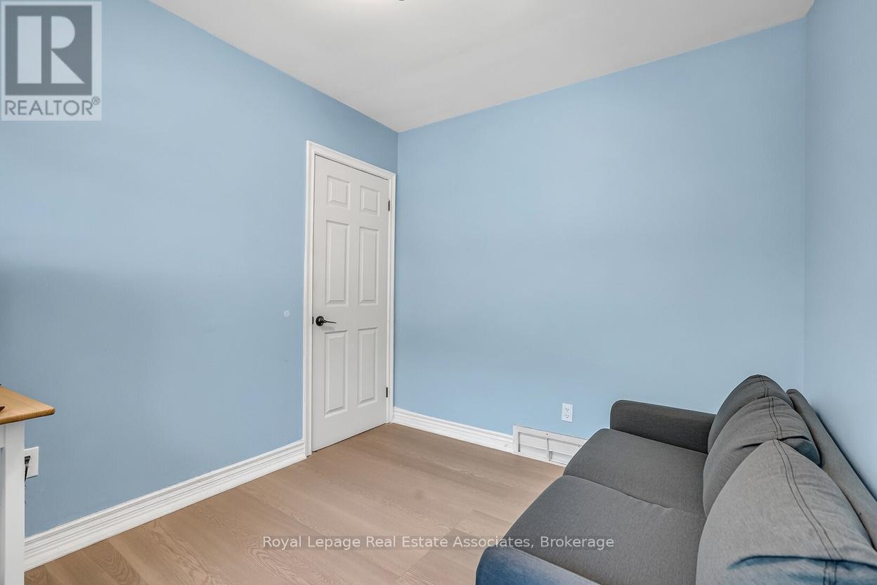 11 Ben Machree Drive, Mississauga, ON