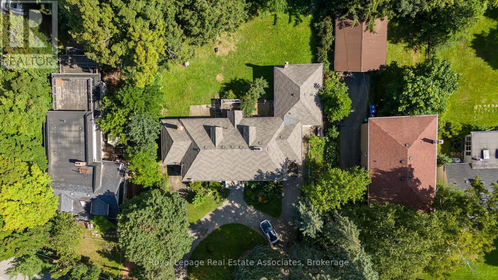 11 Ben Machree Drive, Mississauga, ON