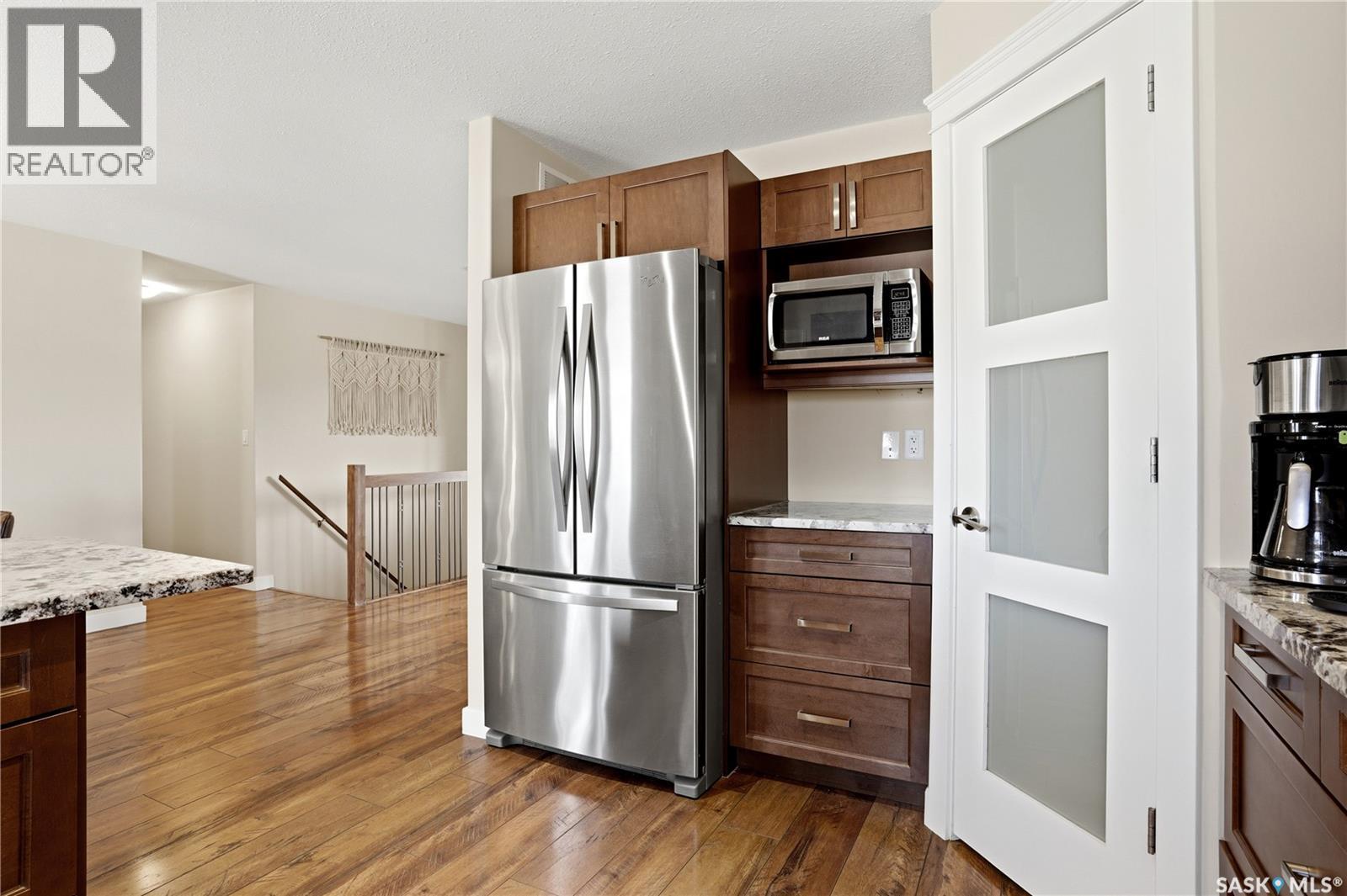 1003 Dewdney Street, Indian Head, SK - Indoor Photo Showing Kitchen