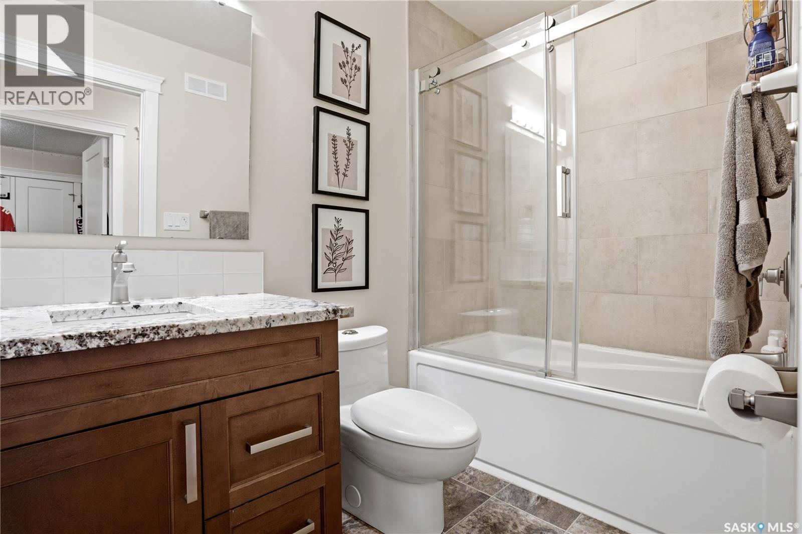 1003 Dewdney Street, Indian Head, SK - Indoor Photo Showing Bathroom