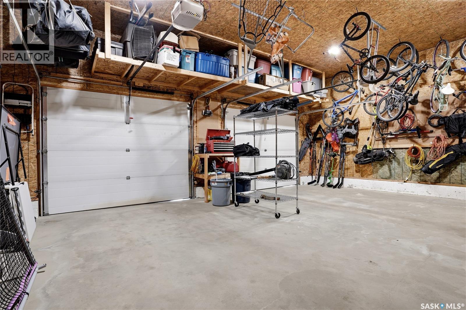 1003 Dewdney Street, Indian Head, SK - Indoor Photo Showing Garage