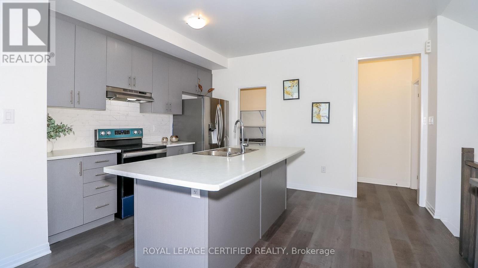 54 - 5 Hughes Lane, New Tecumseth, ON