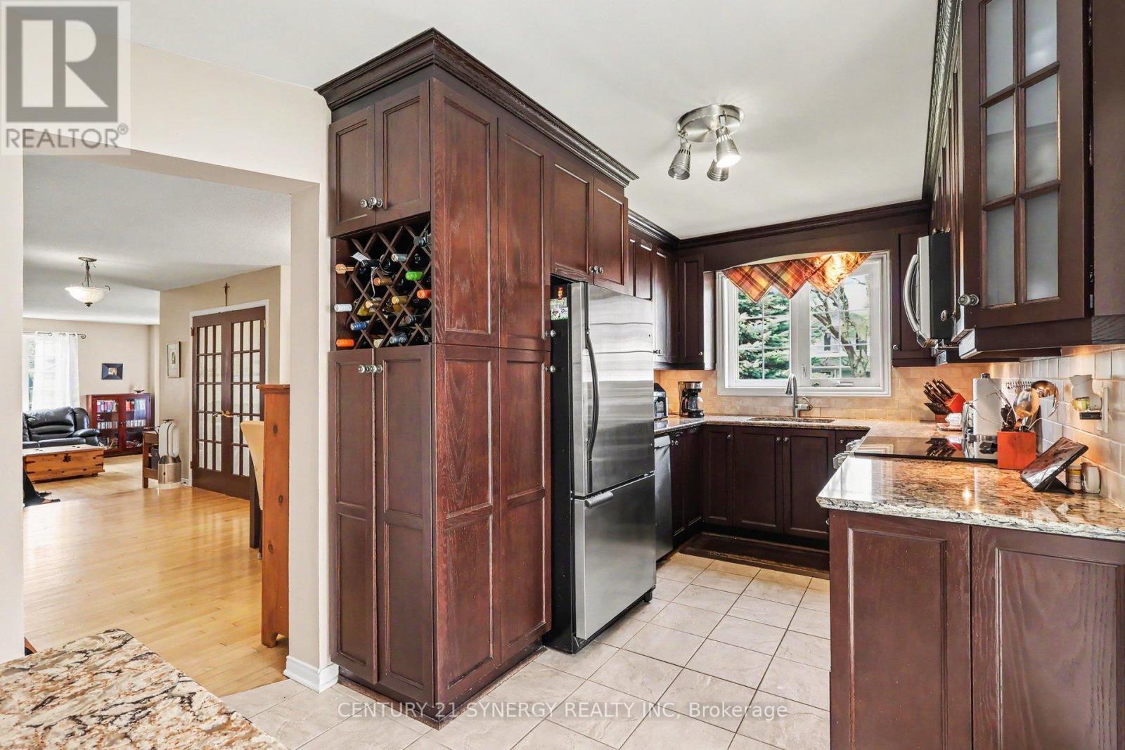 277 Mceachern Crescent, Ottawa, ON - Indoor Photo Showing Kitchen