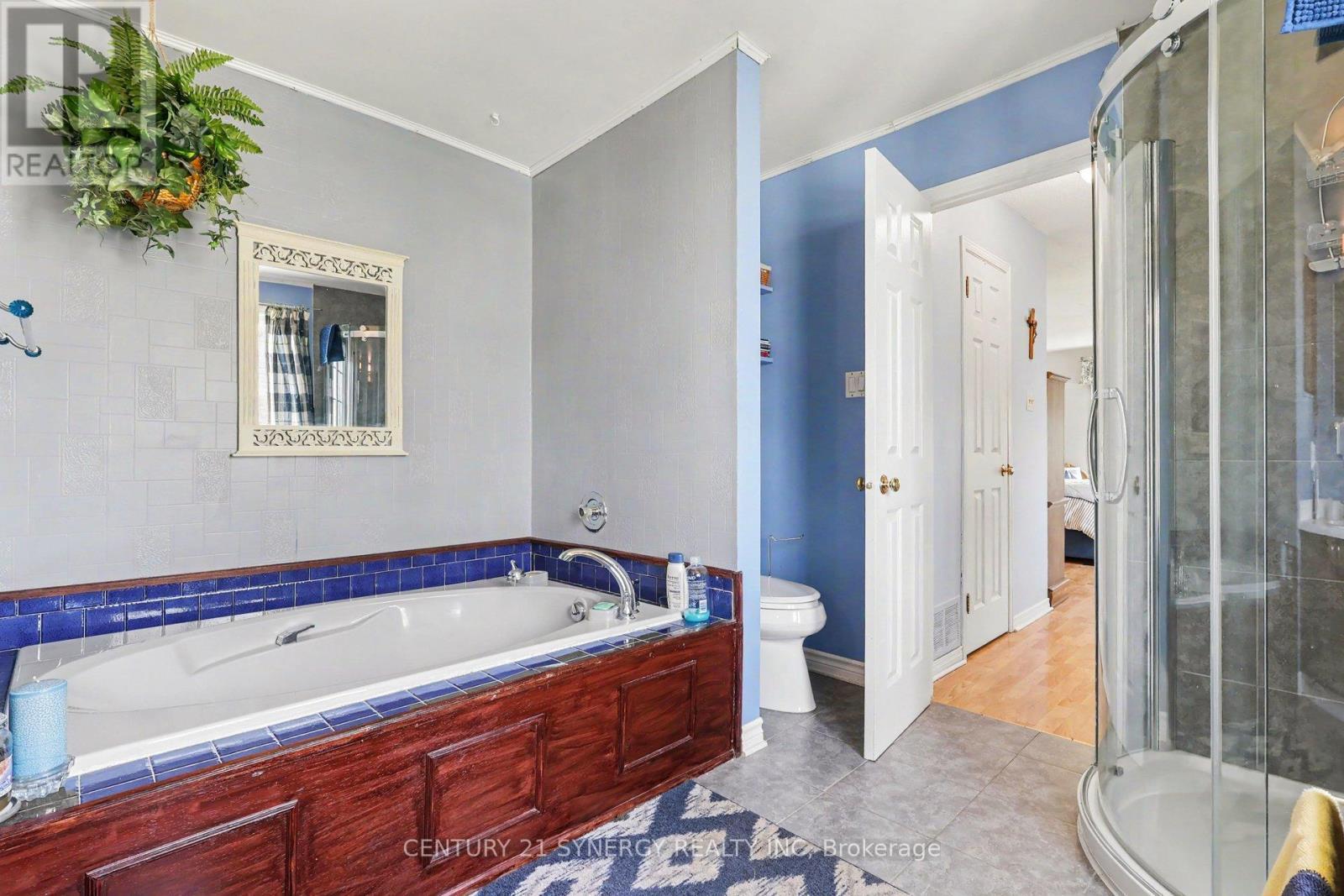 277 Mceachern Crescent, Ottawa, ON - Indoor Photo Showing Bathroom