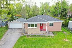 7 CHARLES ROAD Orillia, ON L3V 3H3