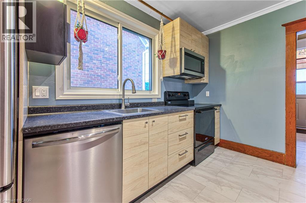 156 Glasgow Street, Kitchener, ON - Indoor Photo Showing Kitchen With Double Sink