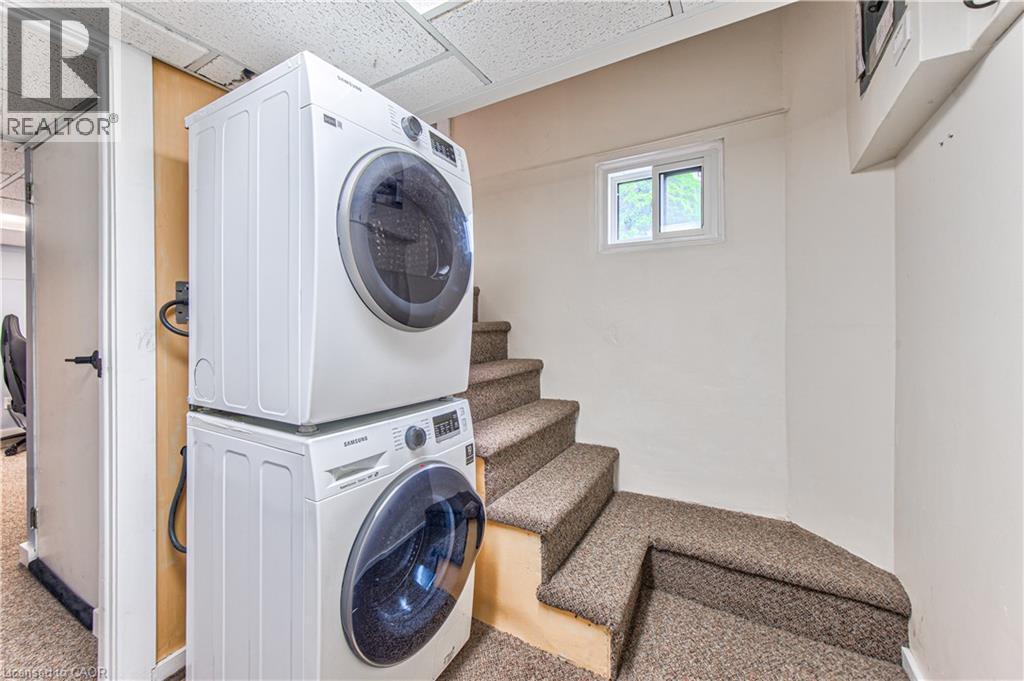156 Glasgow Street, Kitchener, ON - Indoor Photo Showing Laundry Room
