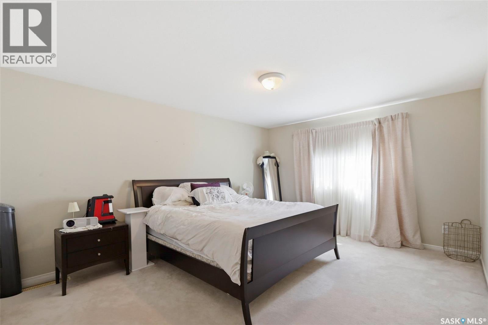 901 9Th Street E, Saskatoon, SK - Indoor Photo Showing Bedroom