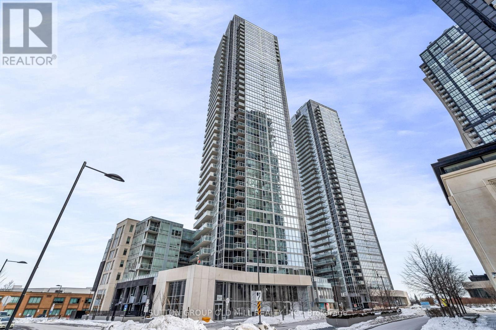 401 - 2916 Highway 7, Vaughan, ON
