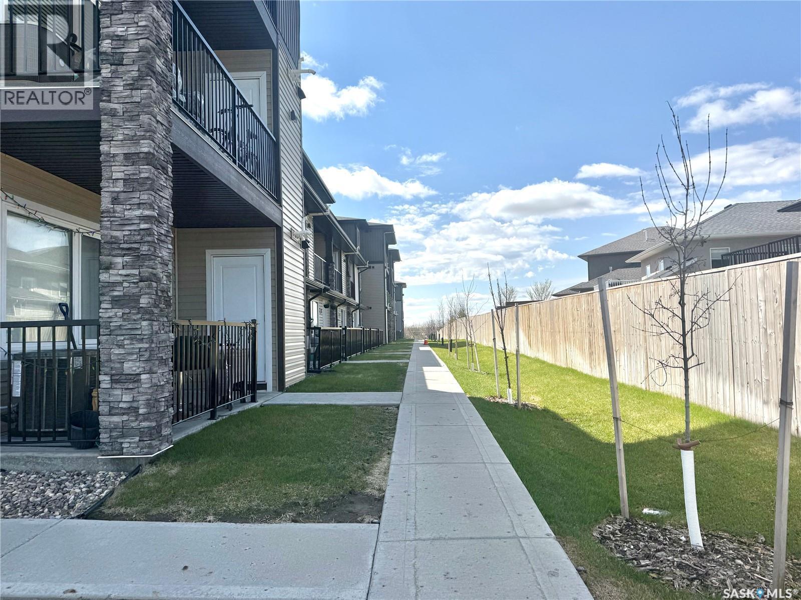 503 110 Akhtar Bend, Saskatoon, SK - Outdoor