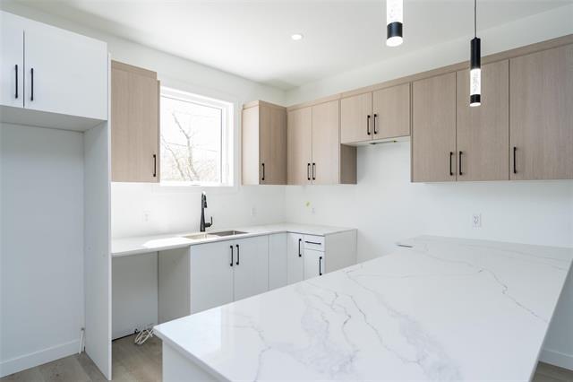 7 Juba St, Winnipeg, MB