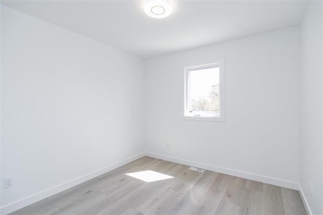 7 Juba St, Winnipeg, MB