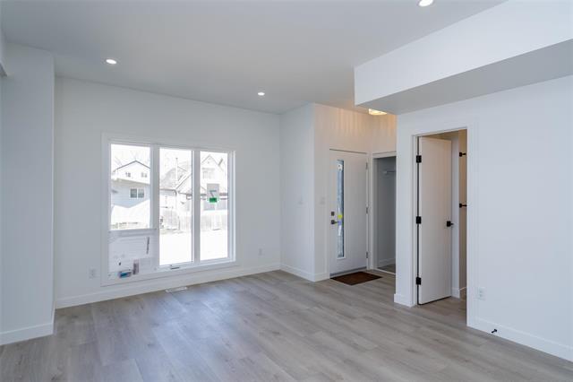 7 Juba St, Winnipeg, MB