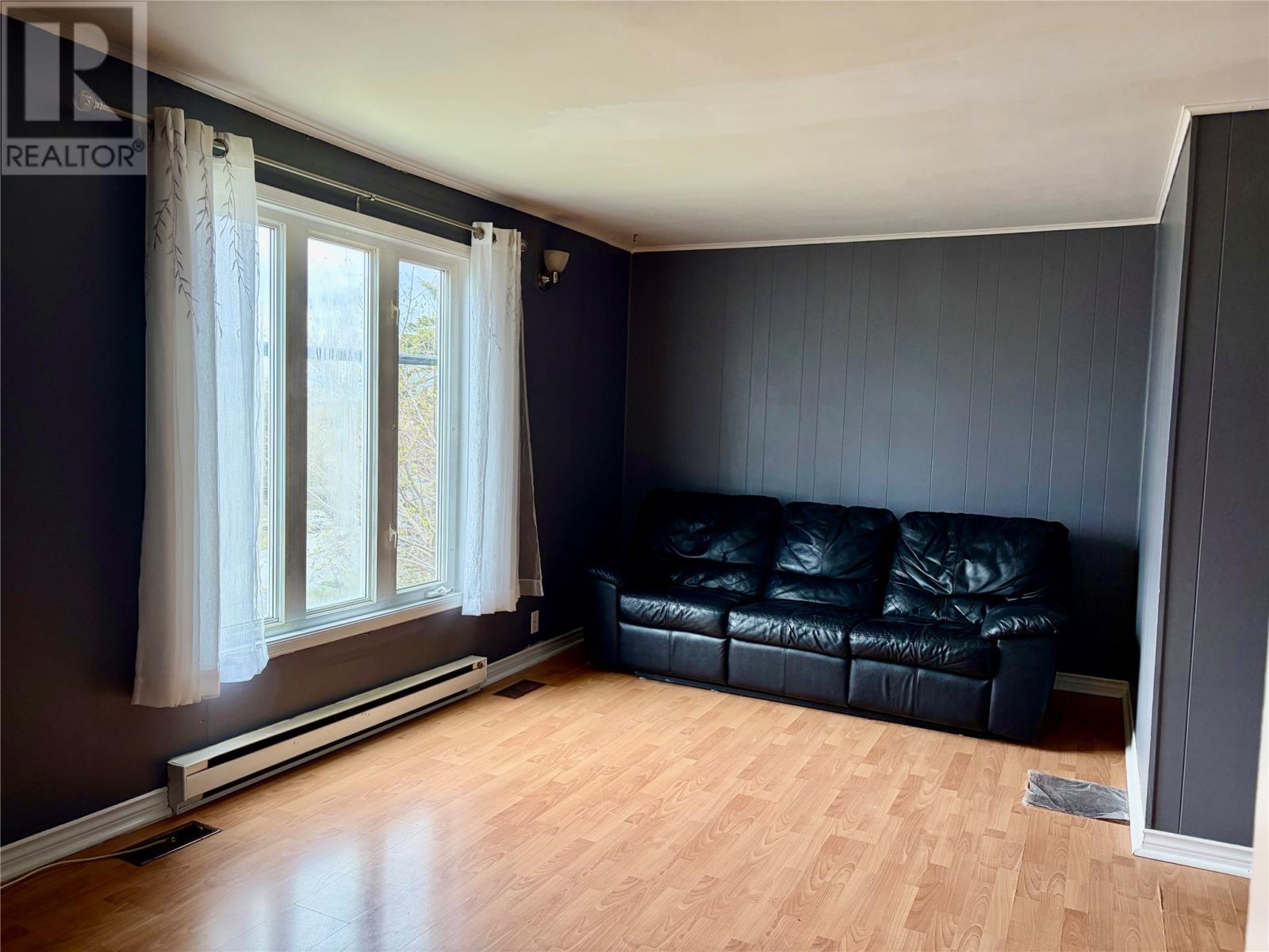 62 North Shore Highway, Meadows, NL - Indoor