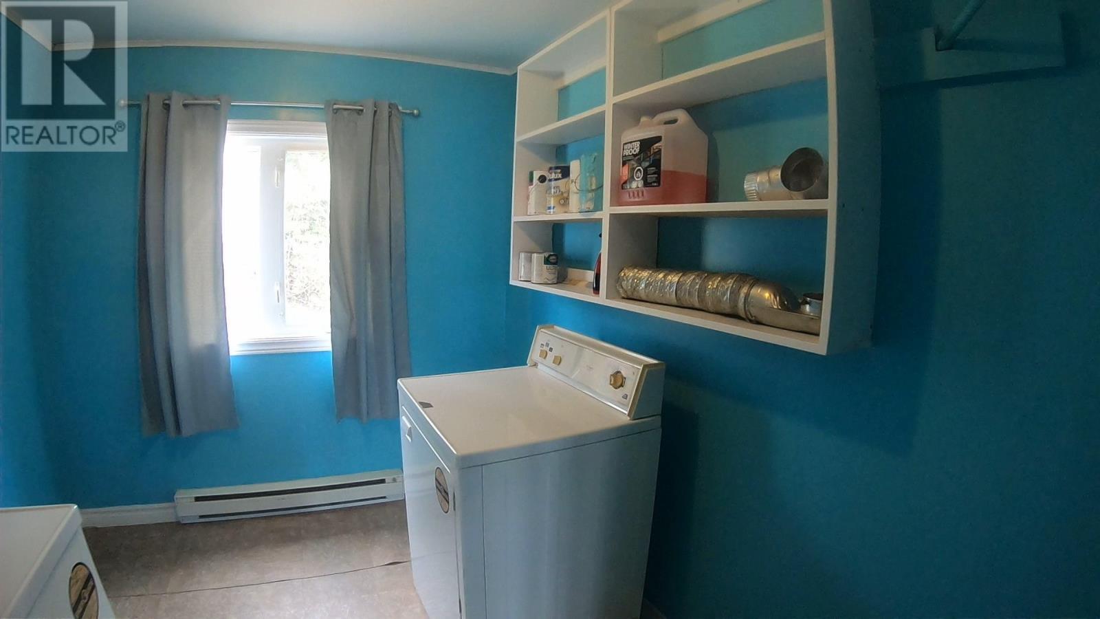 62 North Shore Highway, Meadows, NL - Indoor Photo Showing Laundry Room