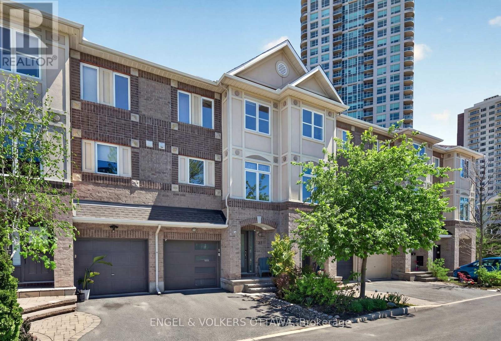 27 Briarway Private, Ottawa, ON - Outdoor With Facade