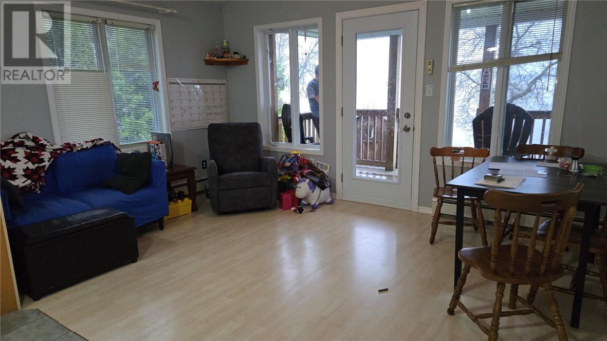 11 Joseph, Chelmsford, ON - Indoor