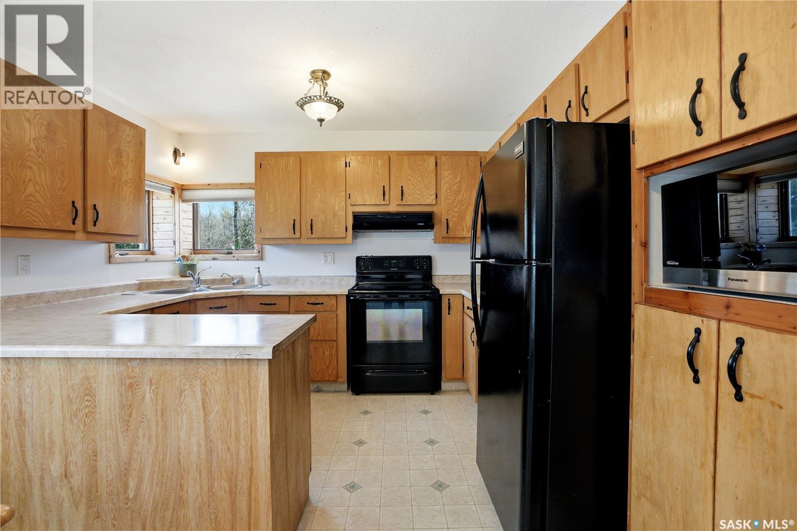 123 Burberry Road, Christopher Lake, SK - Indoor Photo Showing Kitchen