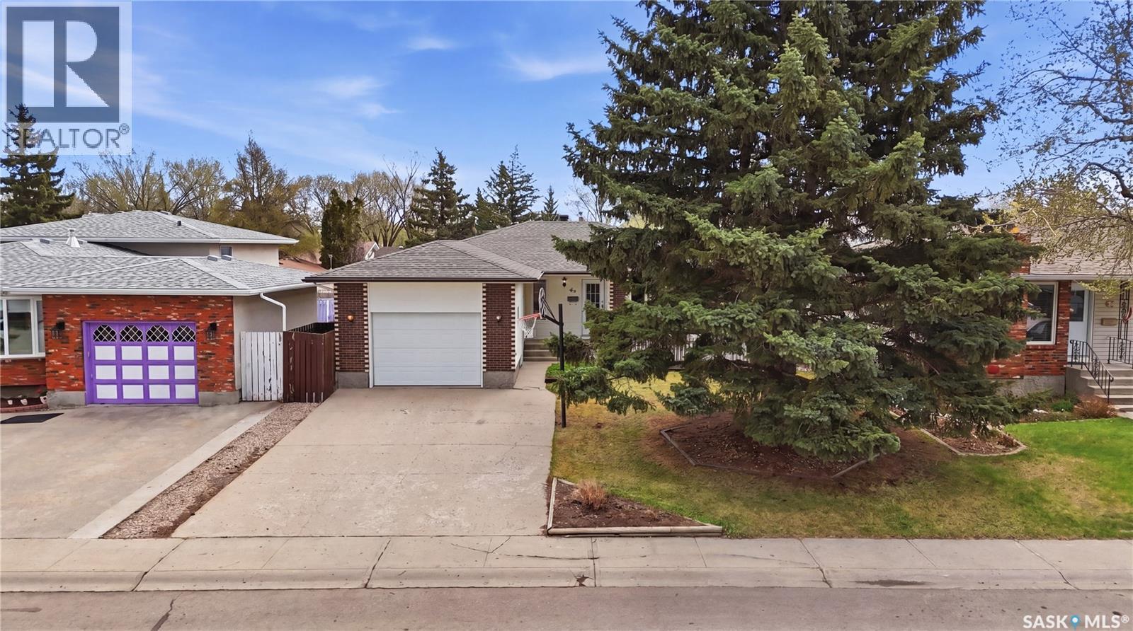 43 Springstein Avenue, Regina, SK - Outdoor